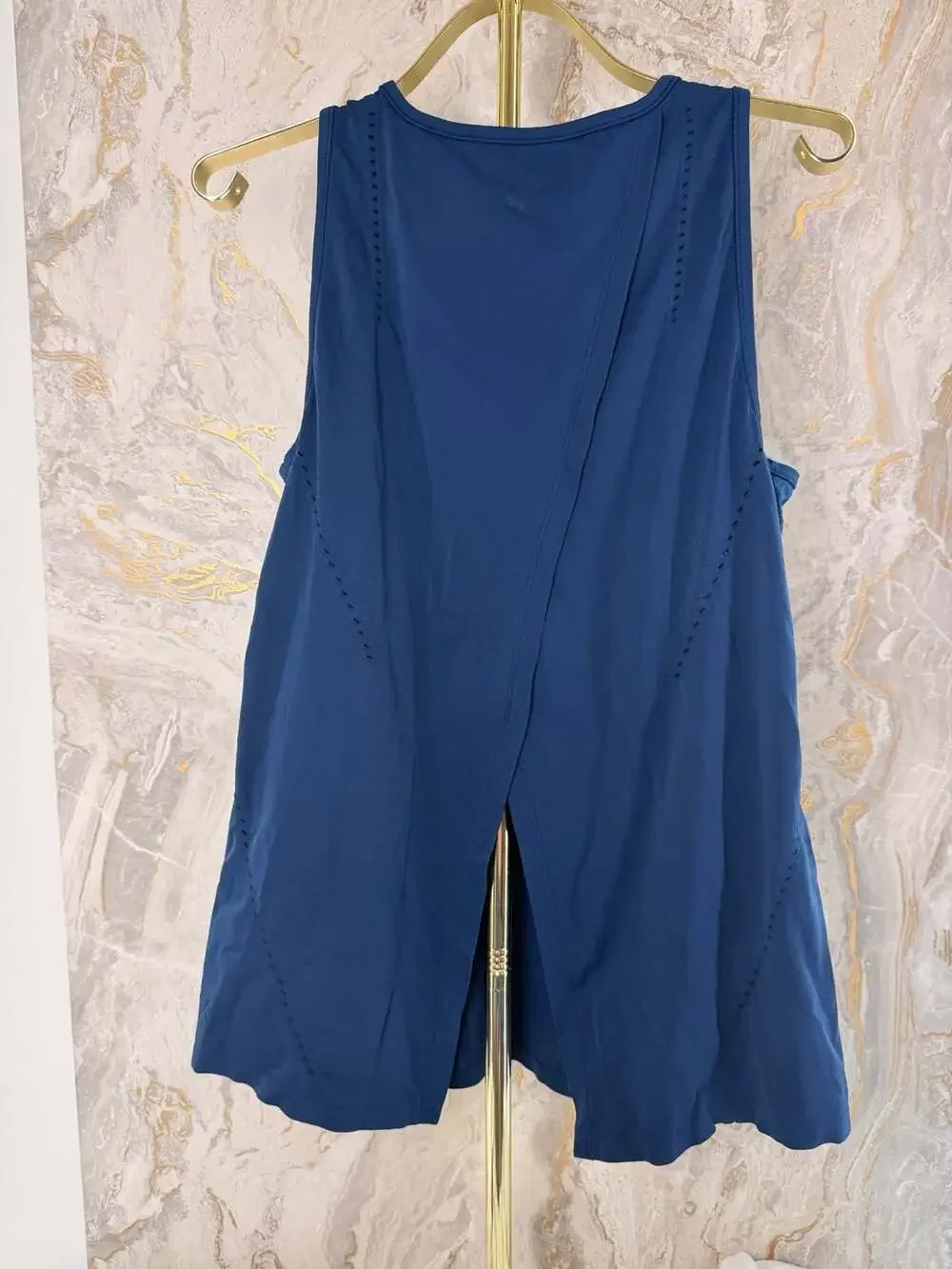 Athleta Foothill Split Back Seamless Tank Top Navy Blue Size M